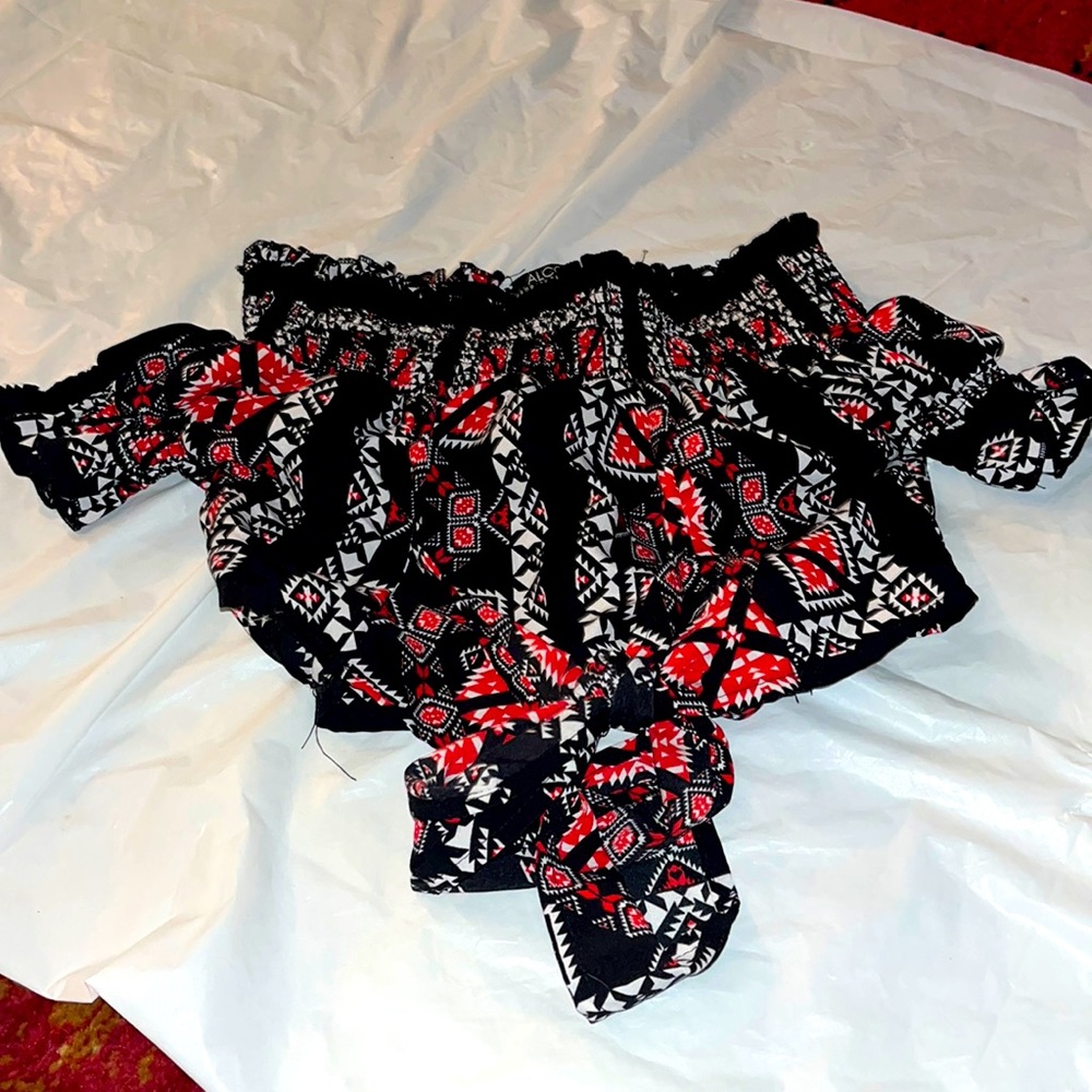 ALCOTT WOMANSWEAR  PETITE BNWOT